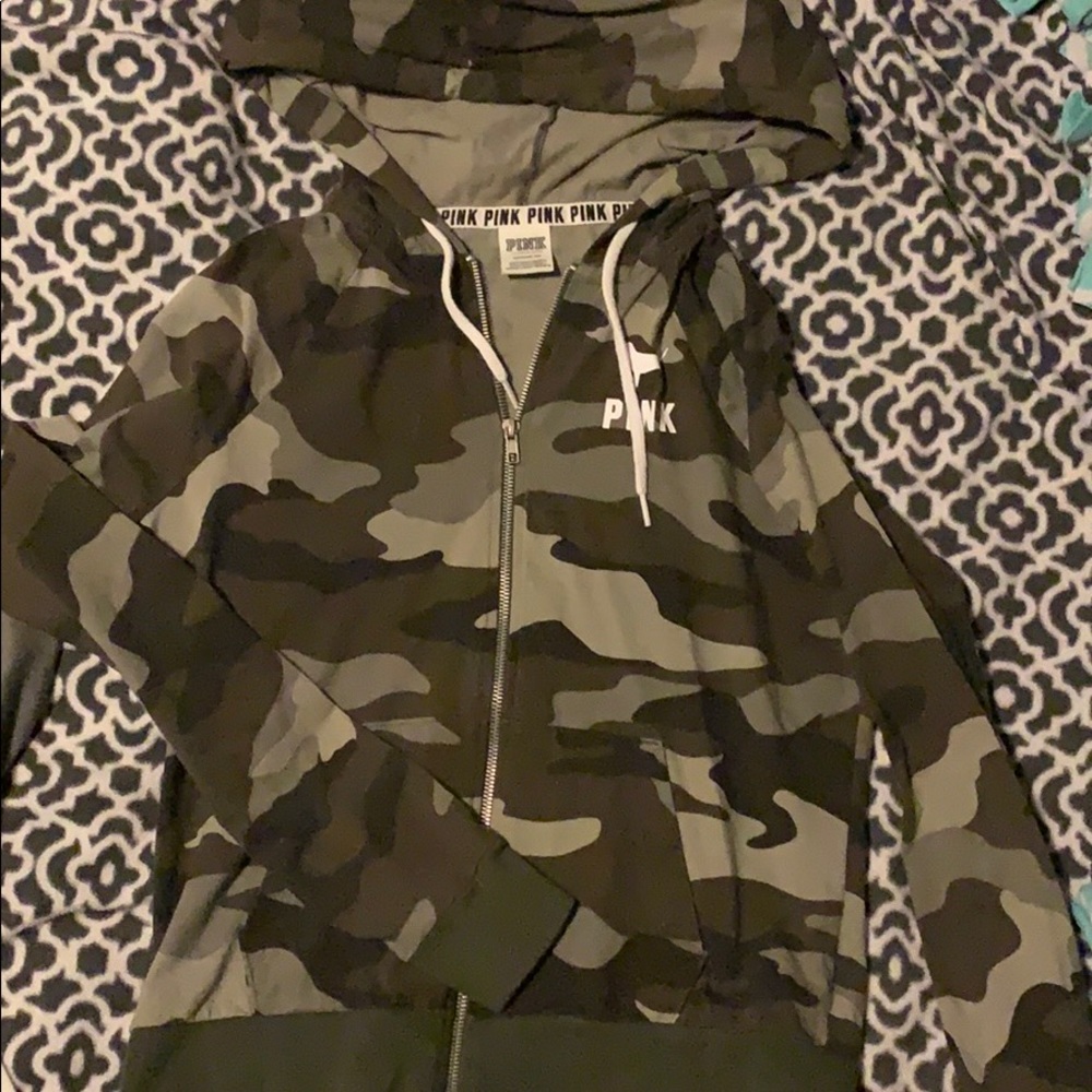 zip up